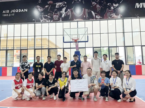 快乐运动，，，高效事情——玩彩网十五周年庆趣味运动会